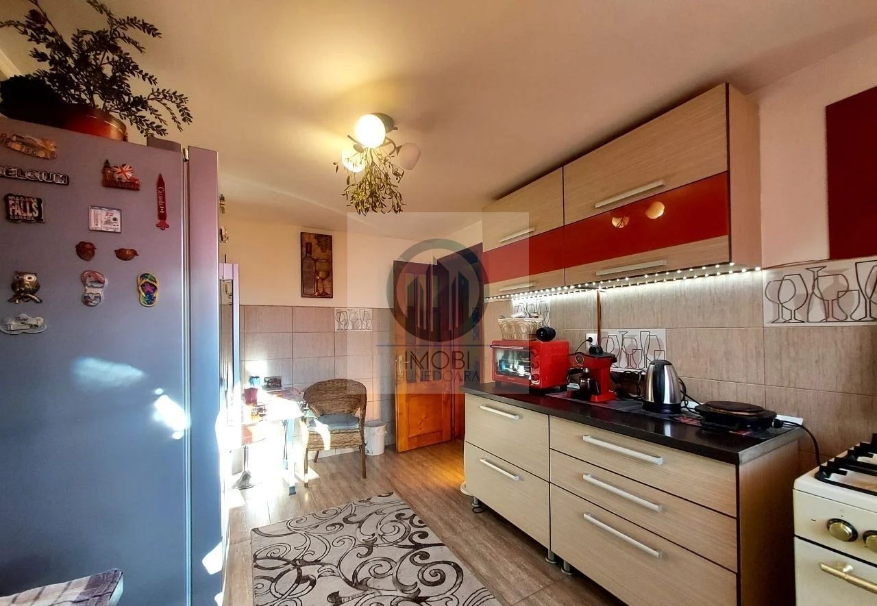 Vila Impresionanta în Deva–Construcție Solida 3 garaje inclus elevator - Poză 10