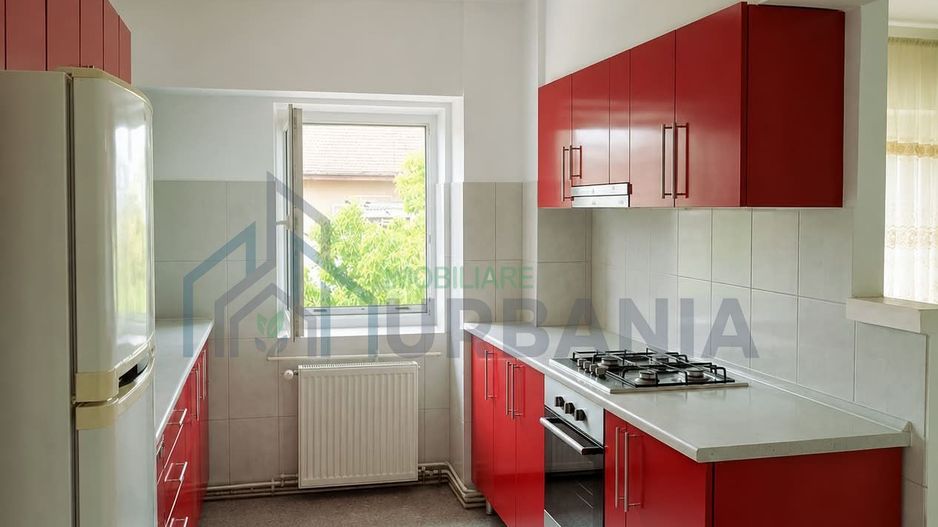 Apartament 4 camere -  semidecomandat  recompartimentat Zona Frumoasa - Poză 8