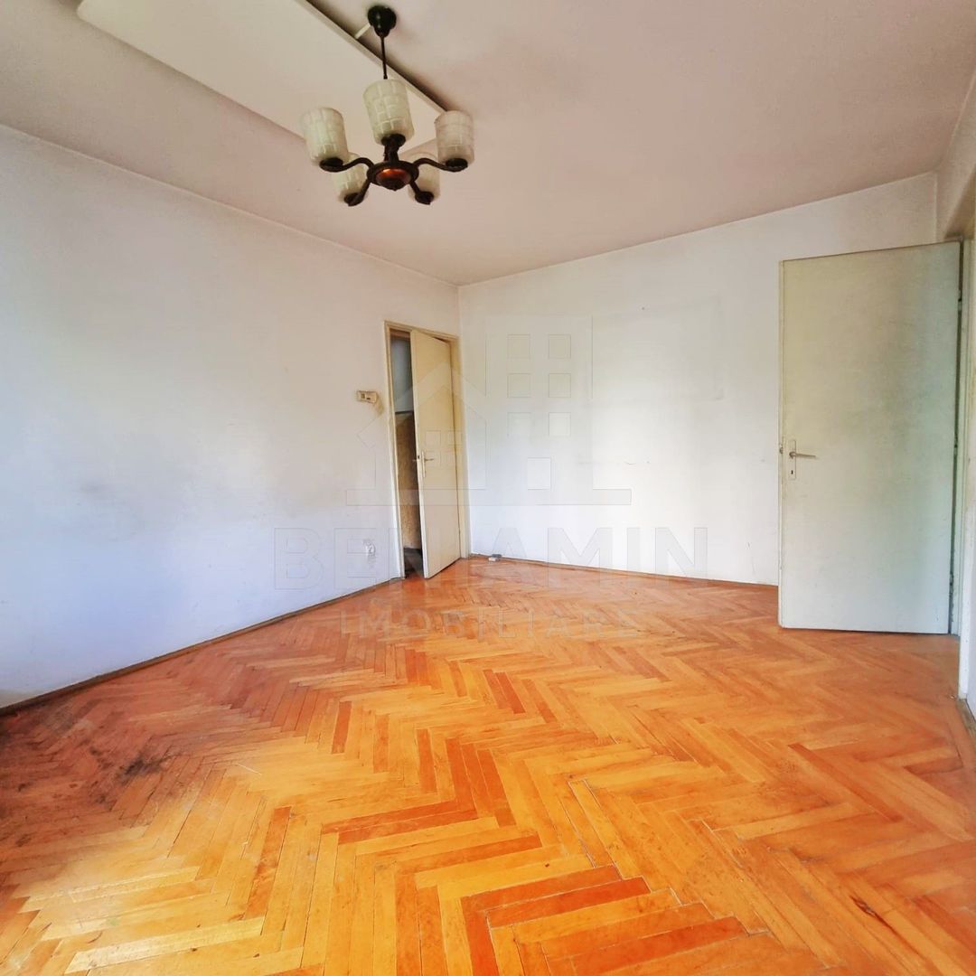 3 Camere- Etaj 1- Centrala Proprie- Florilor/Vlahuta - Poză 2
