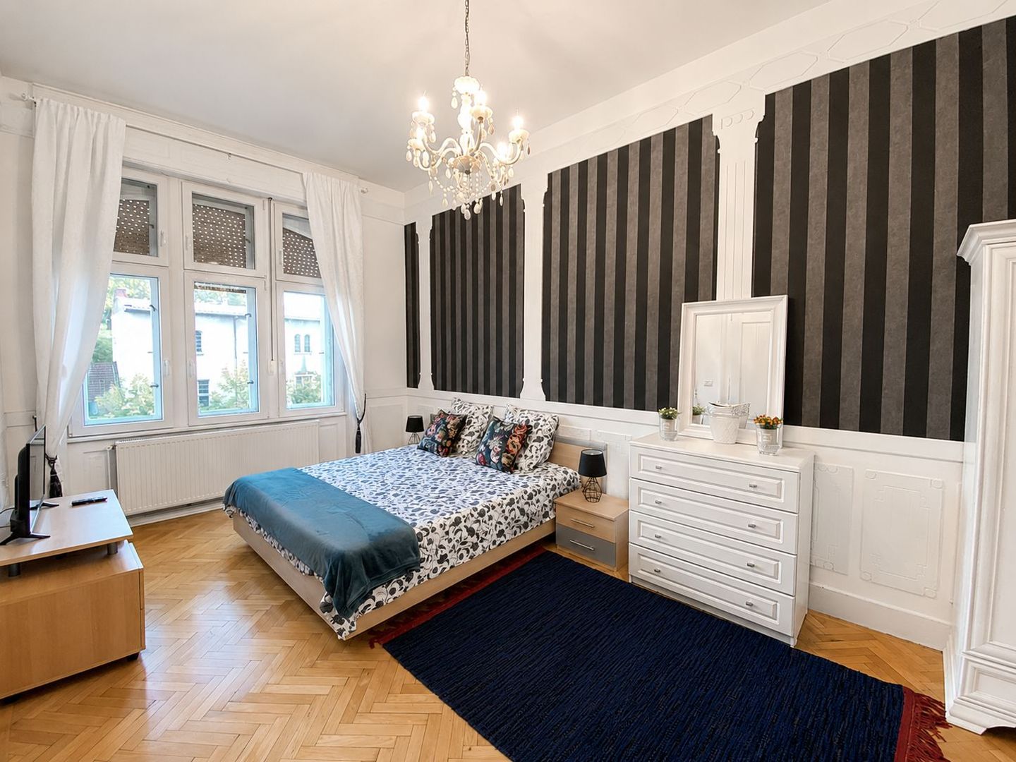 Comision 0%, Apartament 4 camere, Cladire Istorica, 134mp, Zona Sinaia - Poză 4