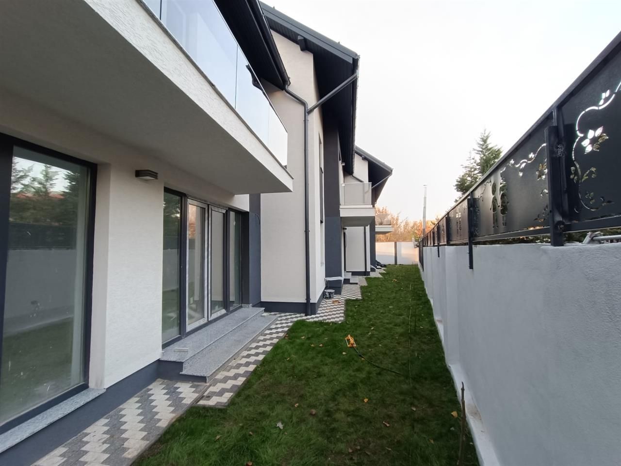 VILA NOUA | MOBILATA SI UTILATA | DAMAROAIA | LANGA PETROM CITY - Poză 4