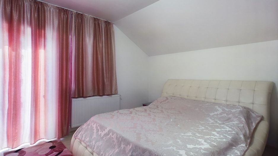 Casă individuală în Dumbrăvița - Poză 5