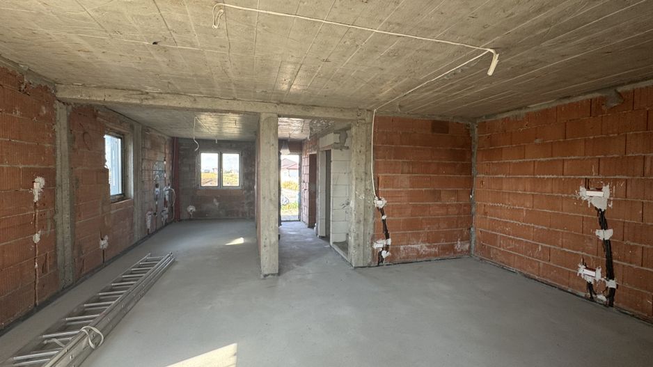 Sacalaz, 1/2 Duplex P+M, 4 Camere,2 Bai,Terasa Acoperita - Poză 6