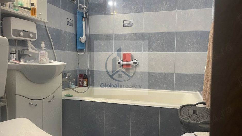 Apartament 2 camere decomandat Moghioros - Poză 5
