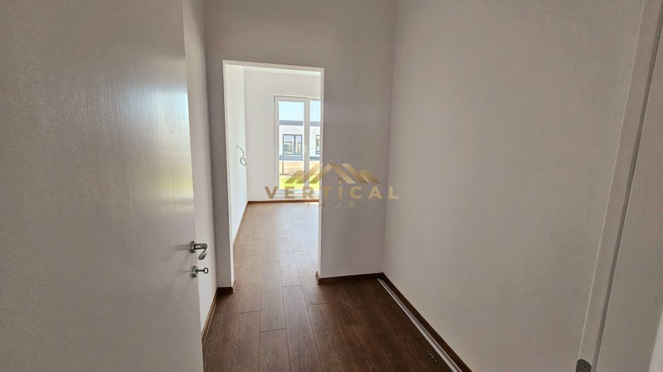 Casa parter cu 4 camere - comuna Berceni - Poză 8