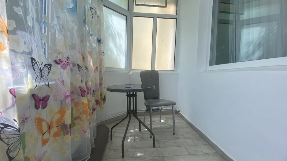 Etajul 1! VAnzare apartament cu 3 camere in Targoviste - micro 11 - Poză 12
