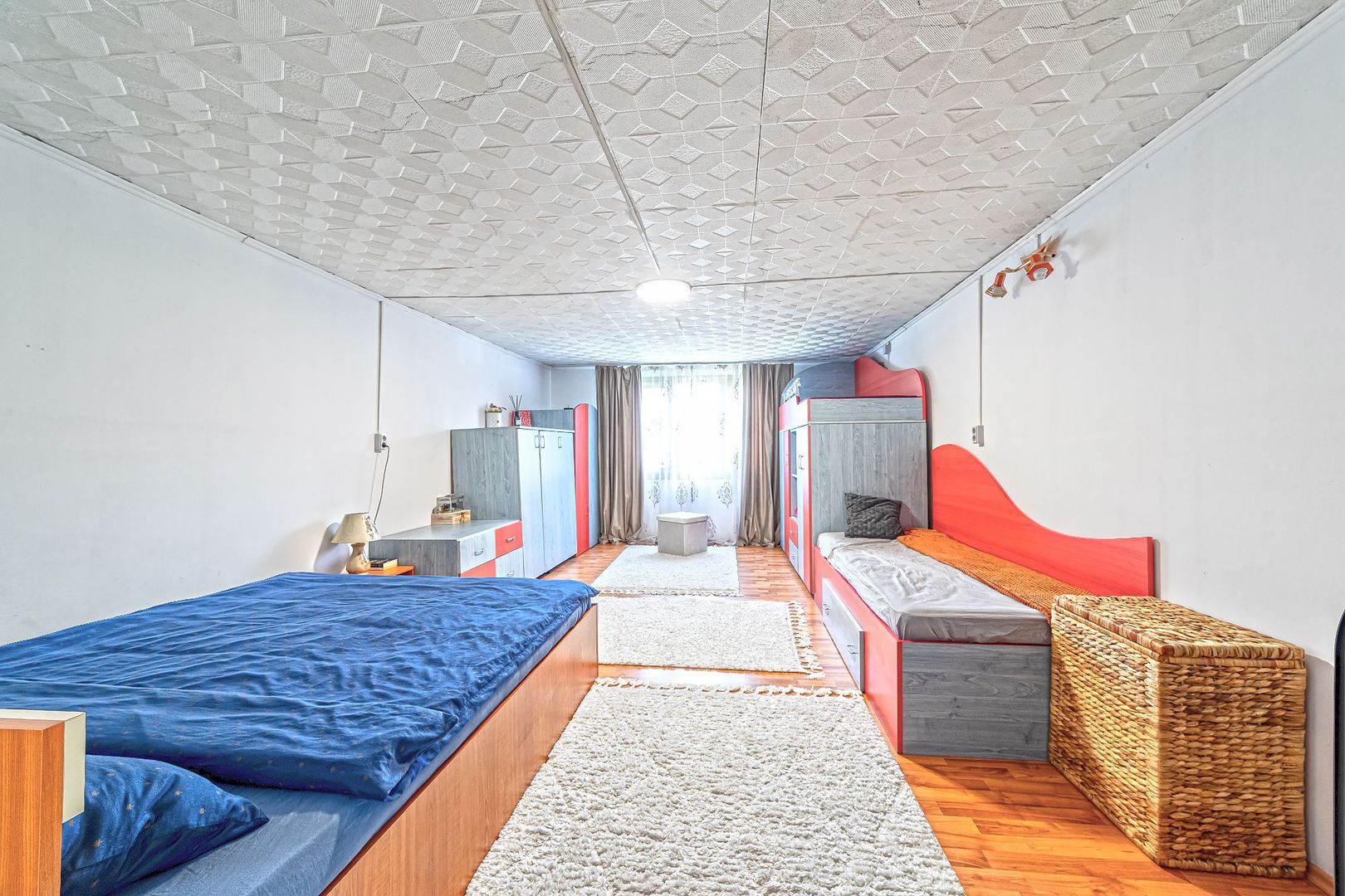 Casă într-o zonă liniștită, pe Insula Mureș - Poză 4