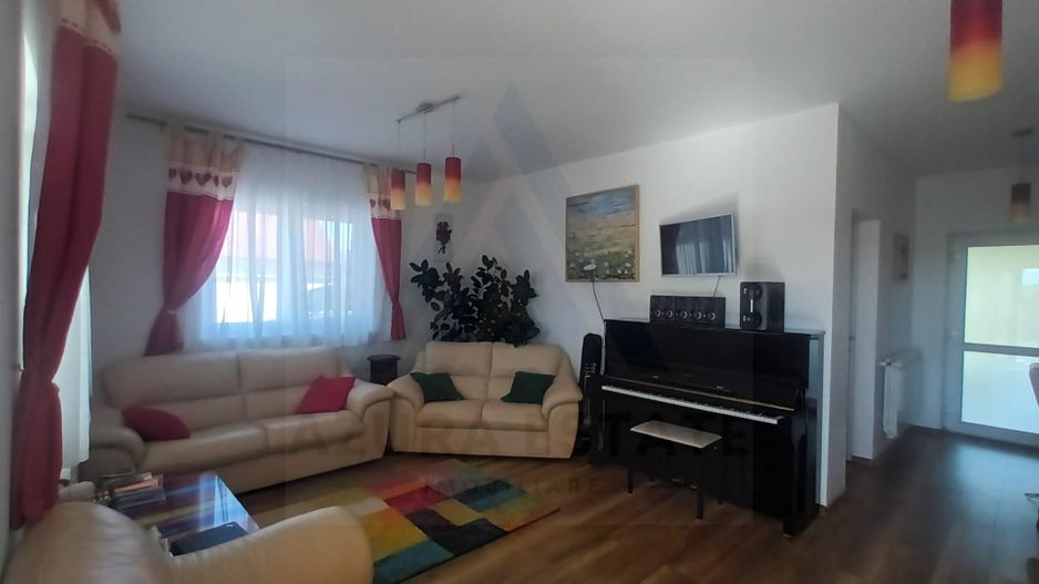 Casa individuala 5 camere 150 mp utili si teren 460 mp in Cristian - Poză 6