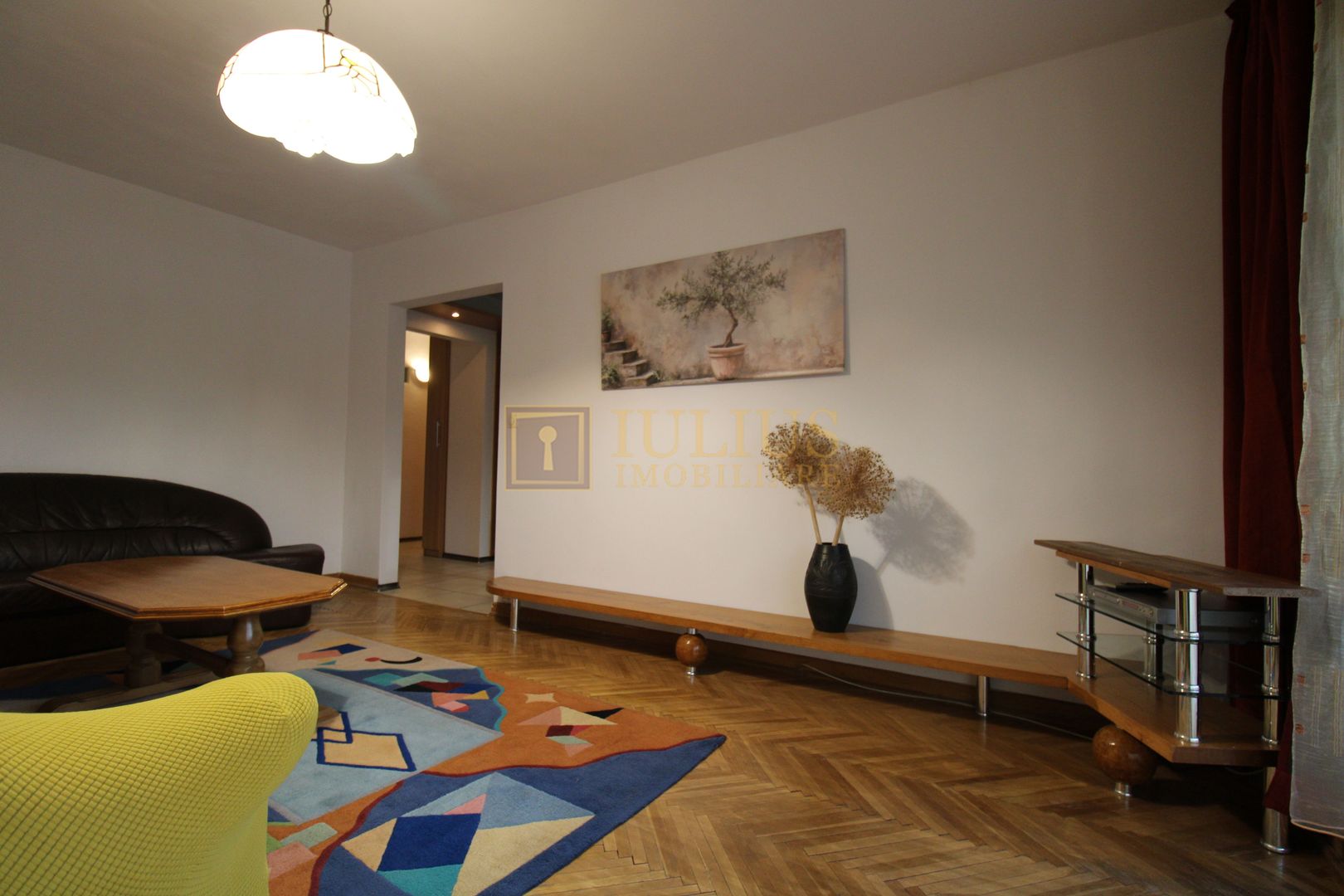 Zona Aradului, 4 camere, centrala proprie. - Poză 3