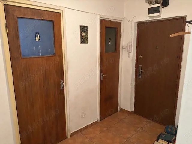 APARTAMENT SPATIOS ZONA BRANCOVEANU - Poză 2