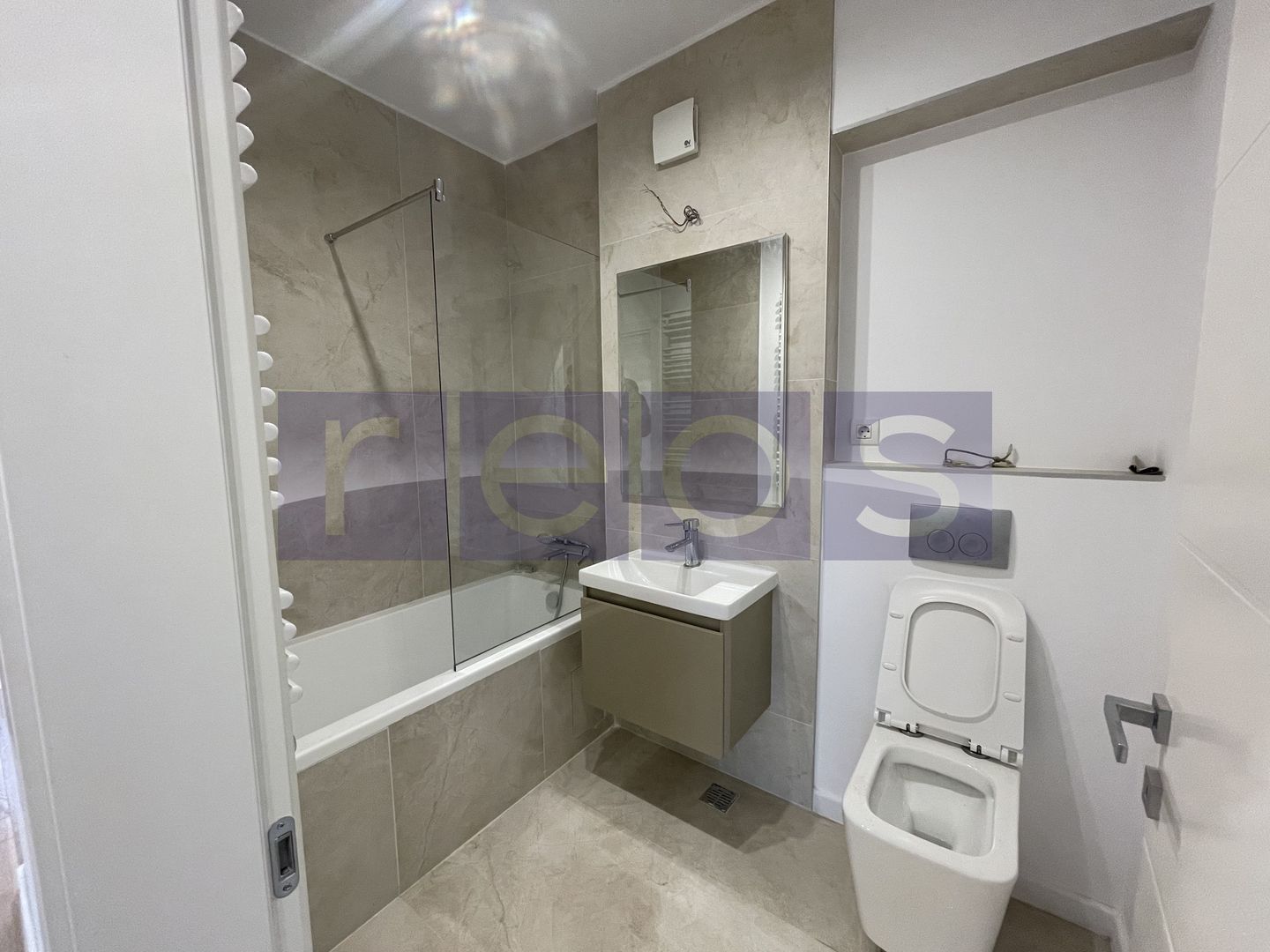 UPnorth Boutique | 2 camere 57 mp utili | Mobilat si utilat nou | - Poză 17