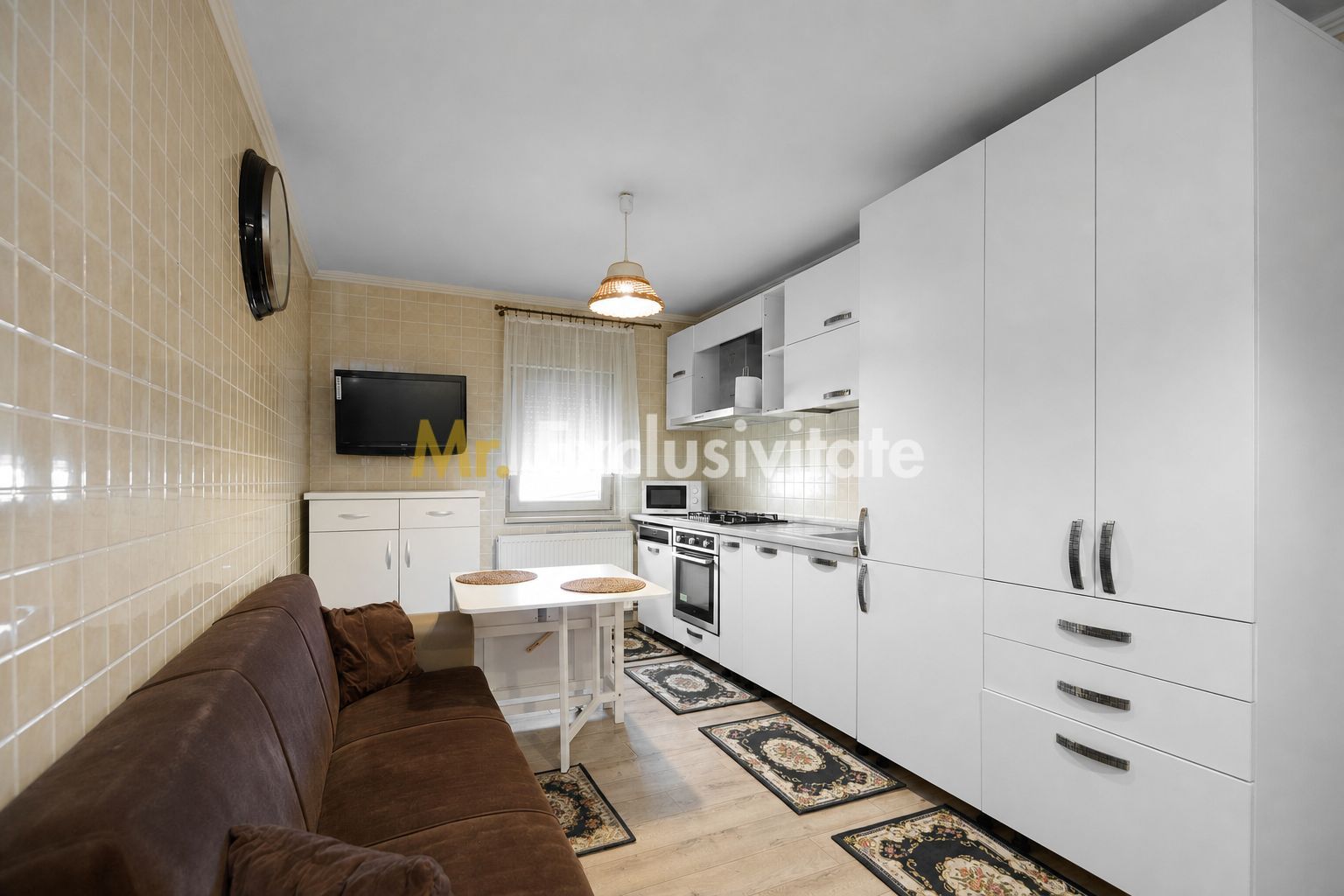 Apartament cu 3 camere, 2 băi și balcon închis | Exercițiu - Poză 1