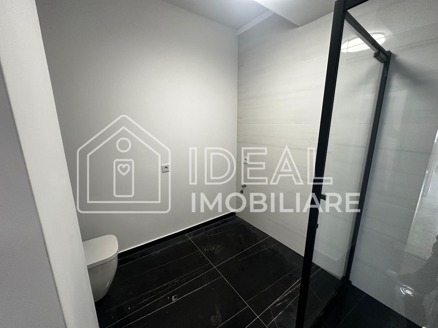 Apartament 2 camere si balcon, zona Calea Surii Mici - Poză 6