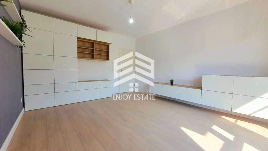Apartament cochet, etaj intermediat, parcare inclusa ! - Poză 2