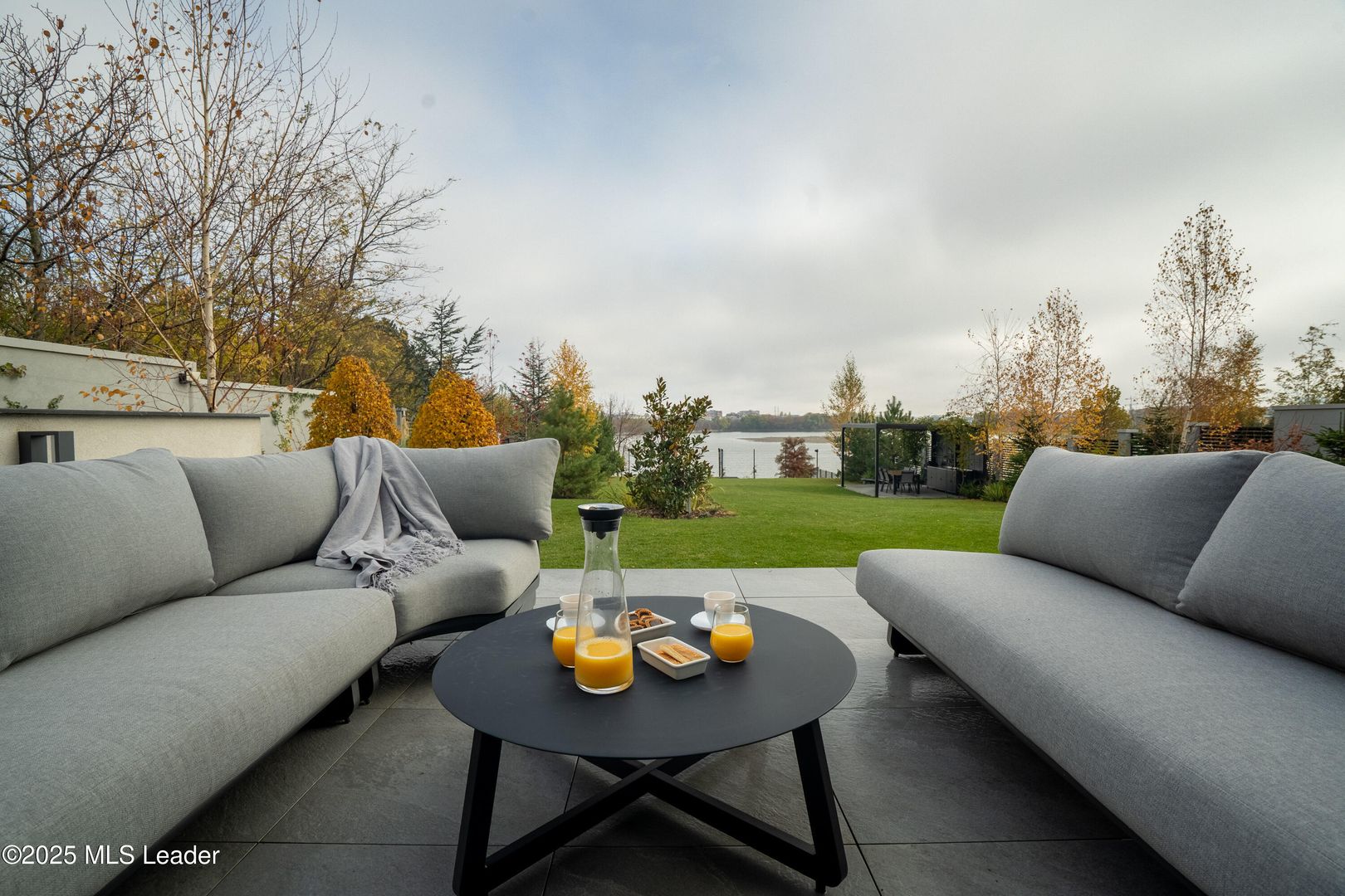 Smart-Home nZEB spectaculoasa Bucuresti Sector1 cu deschidere lac - Poză 3