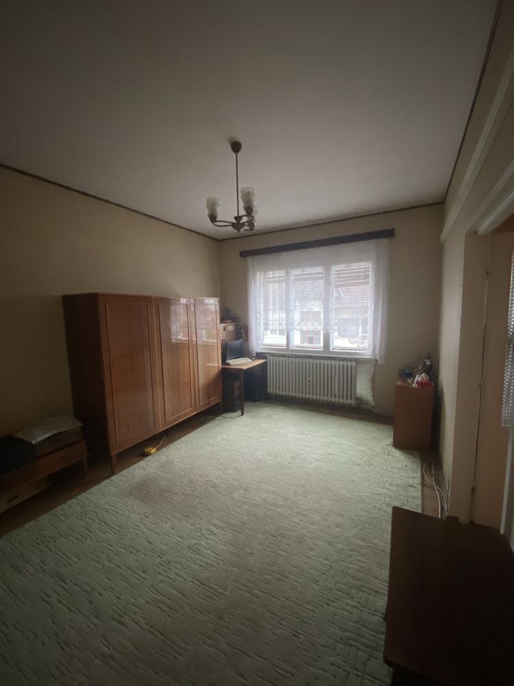 Apartament cu 3 camere si garaj, zona centrala - Poză 2