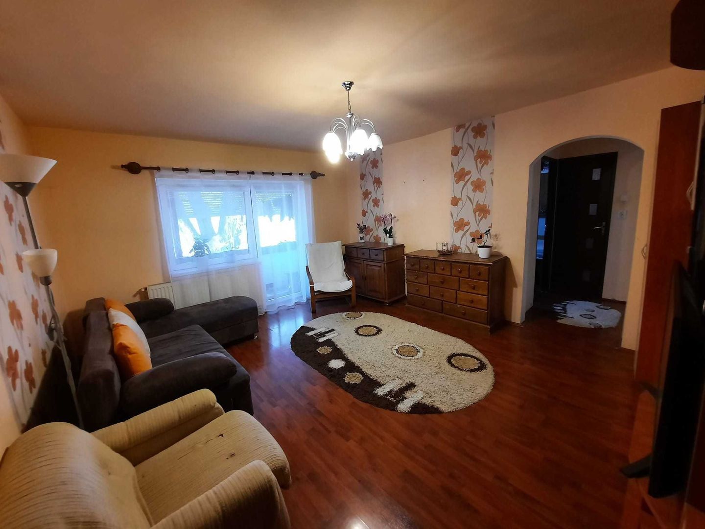 Apartament 2 camere zona Micro 16 - Poză 1