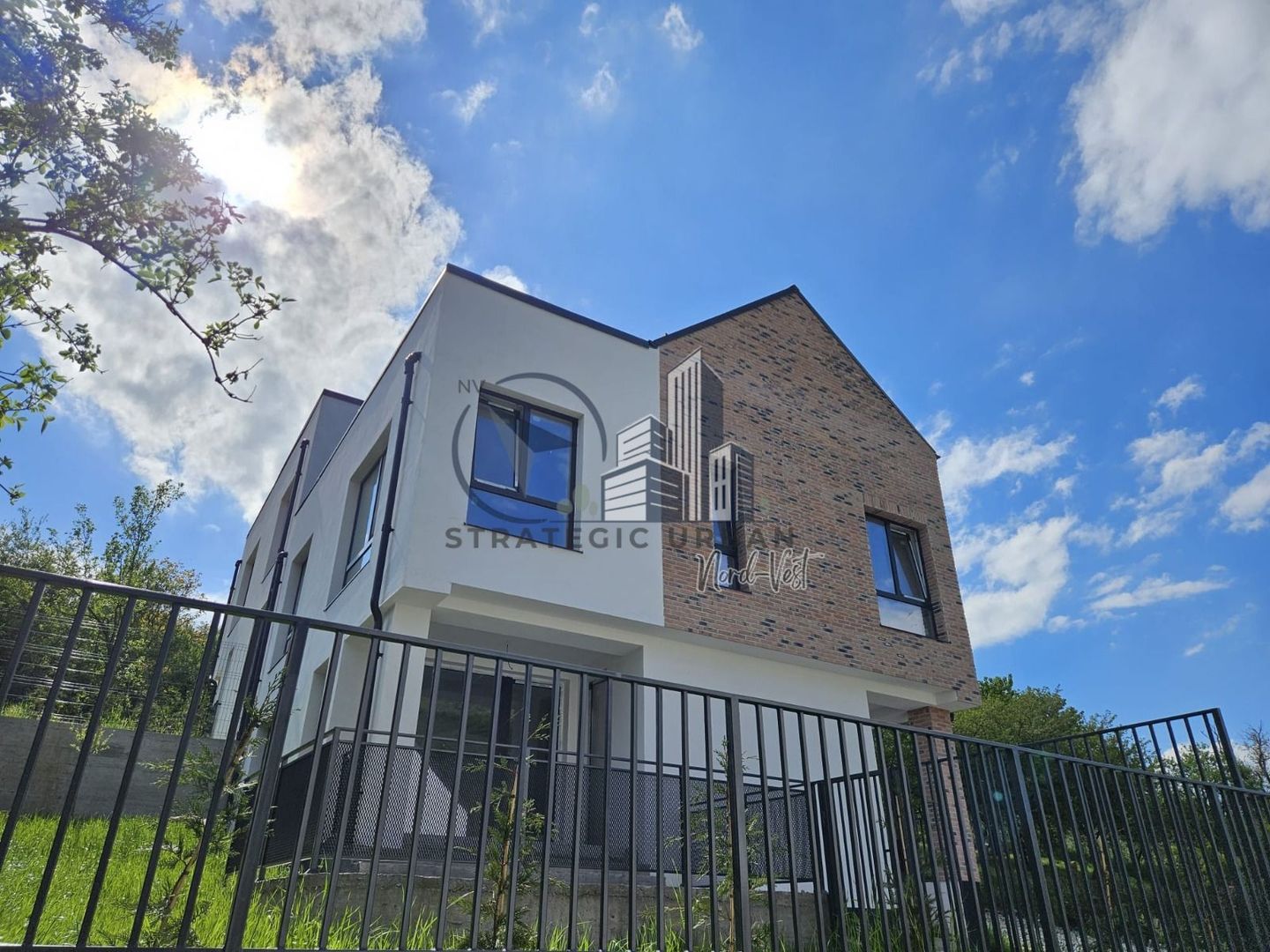Duplex nou, 136 mp utili + terasă rooftop - – Str. Tăutiului, Florești - Poză 2