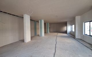 Spatiu Comercial - Bloc Nou - Stradal - 560 mp - 8 parcari - Poză 5