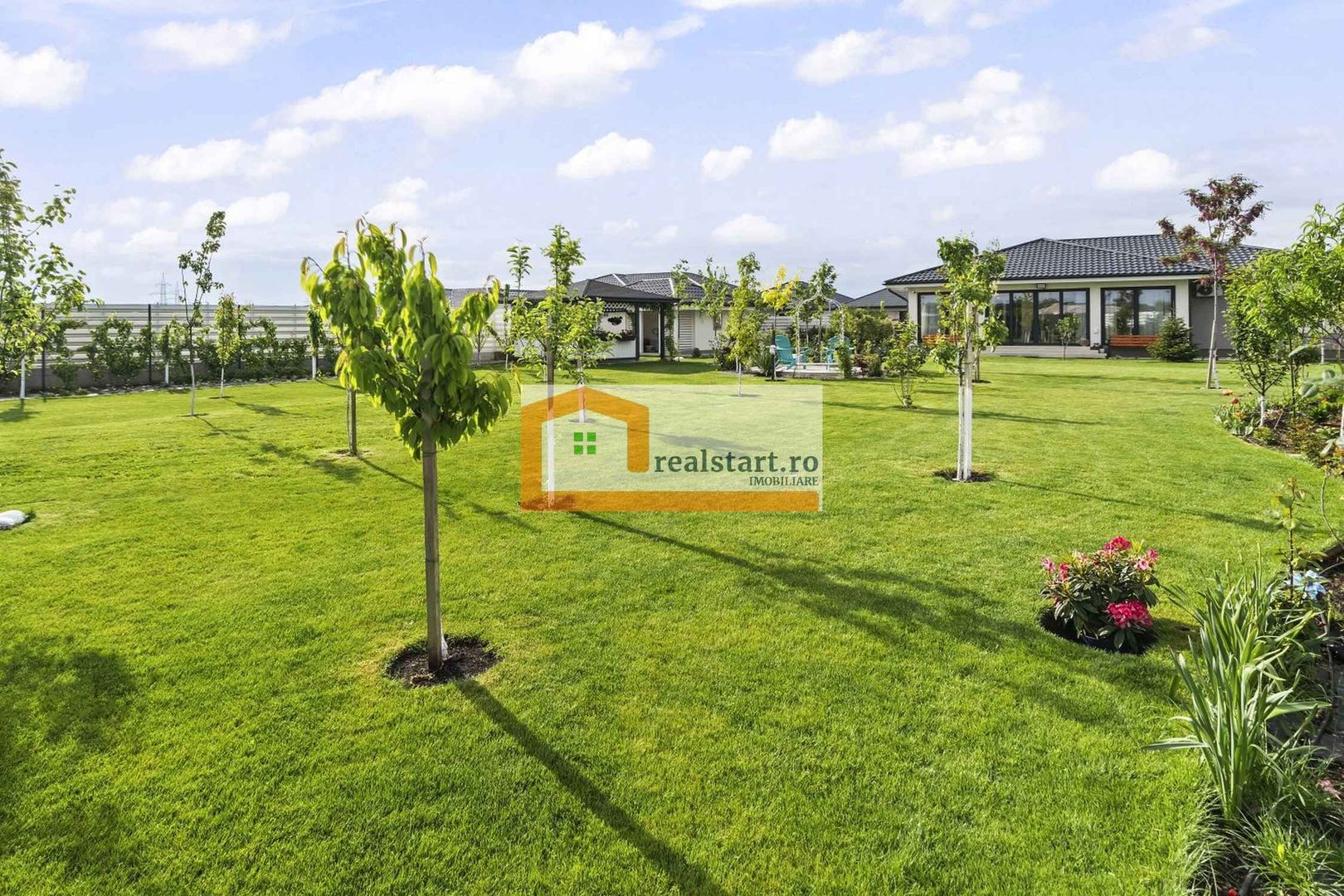 Langa Padure, Vila P+Pod , 1500mp teren,  terasa 40mp,  complex securizat - Poză 32