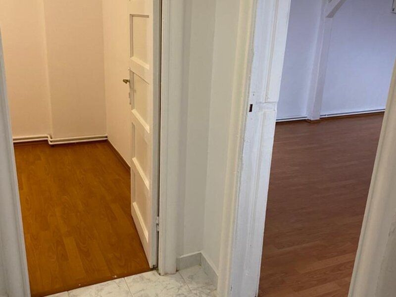 Cotroceni apartament 5 camere in vila - Poză 10