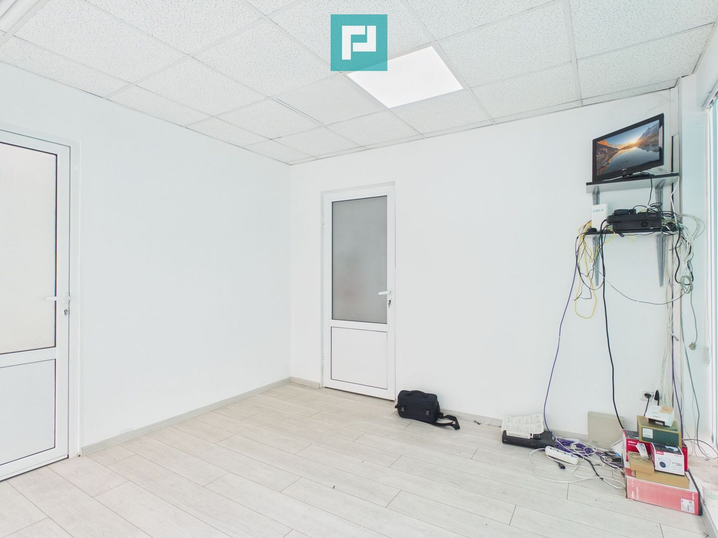 Spațiu de birouri Premium de închiriat - 77 mp - Poză 13