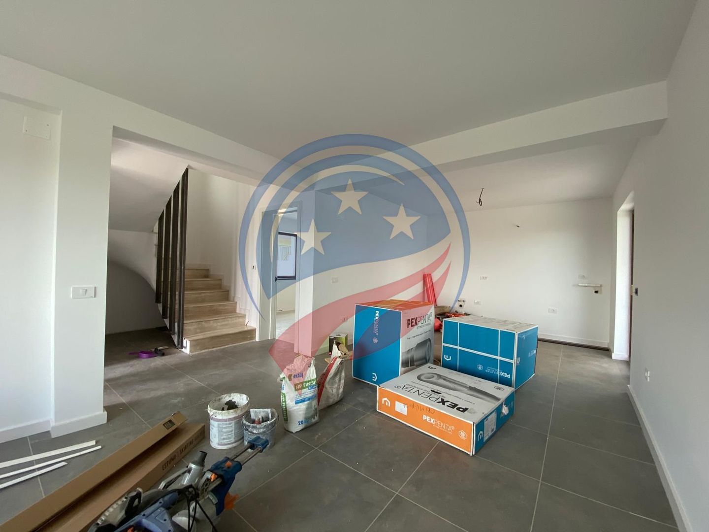 CASA SPATIOASA 4 DORMITOARE 100 M UTILI ZONA CAPSUNARIE DAMILA - Poză 3