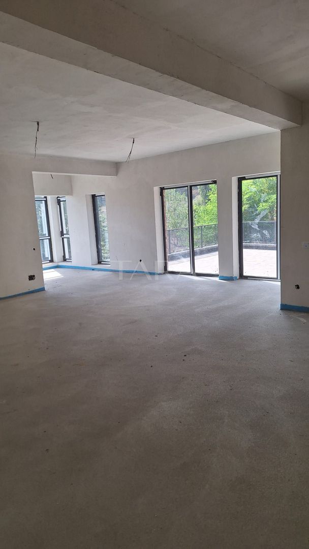 Casa modernă în Feleacu, cu teren de 850 mp, terasă generoasă și curte amenajată - Poză 1