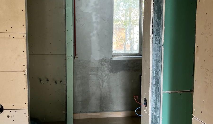 Casa la gri in Pipera  cu potential 1000 euro m2 - Poză 27