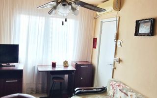 Inchiriez apartament cu 2 camere,clima centrala, zona Calea Sagului/ 300 euro. - Poză 11