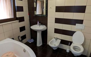 Apartament 47 mp con.-etaj 3-parcare-balcon-Zona Hotel Diana - Poză 3