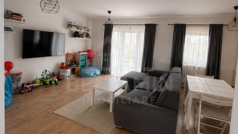 Casa moderna Parter plus Etaj - Zona Damila - Poză 8