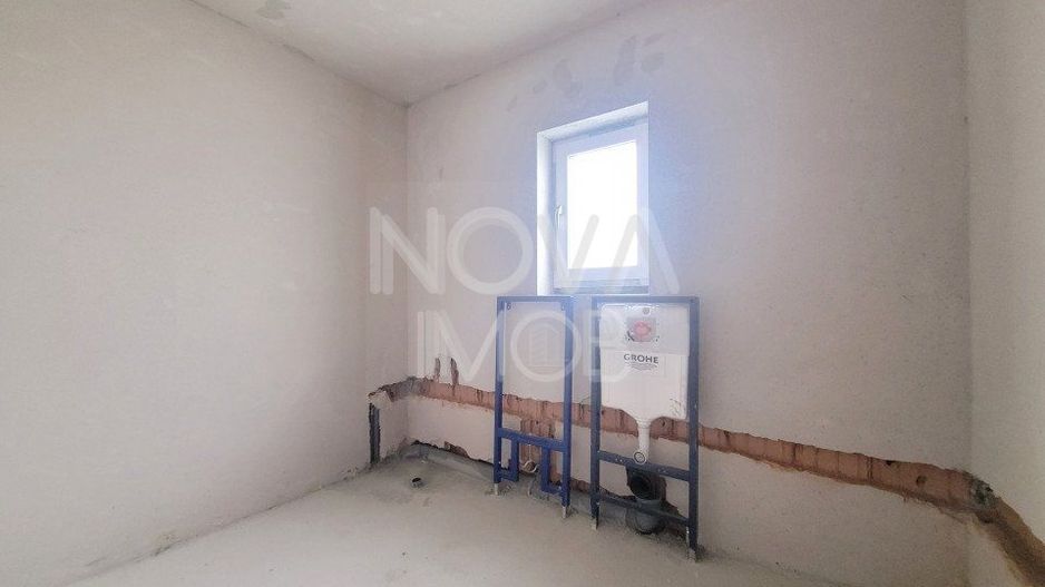 Casa individuala pe un singur nivel cu garaj dublu - Selimbar - Poză 10