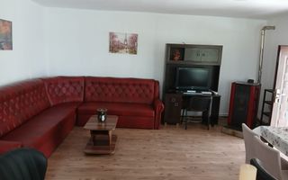 Inchiriez pentru cazare Vila cu 7 camere - Poză 2