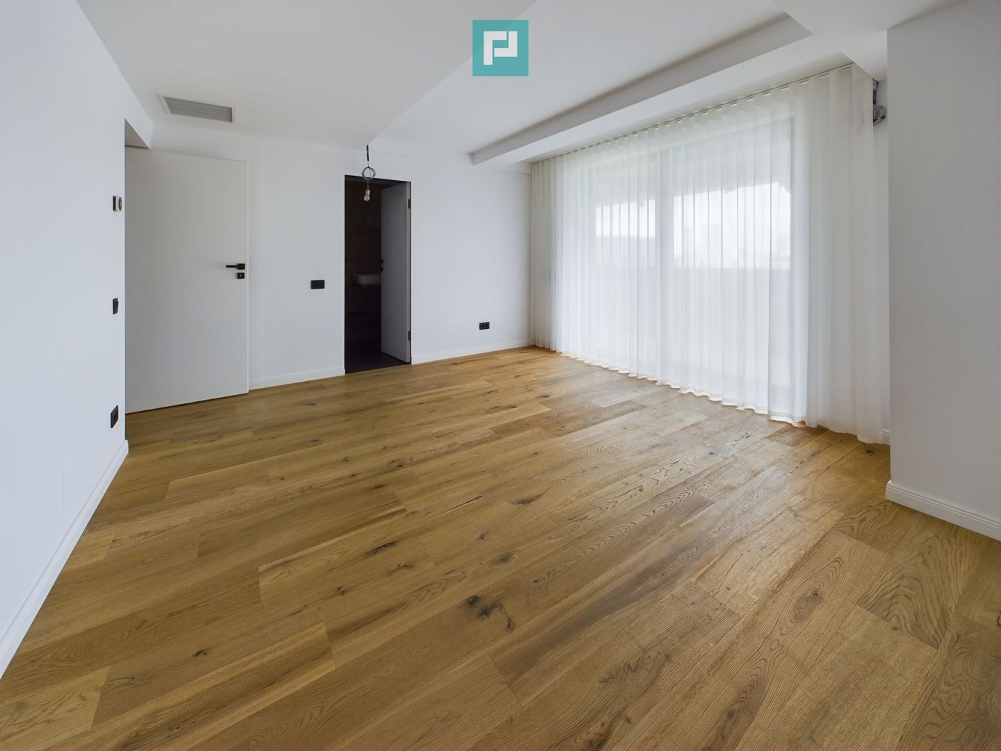 Penthouse in zona de Nord - Poză 12