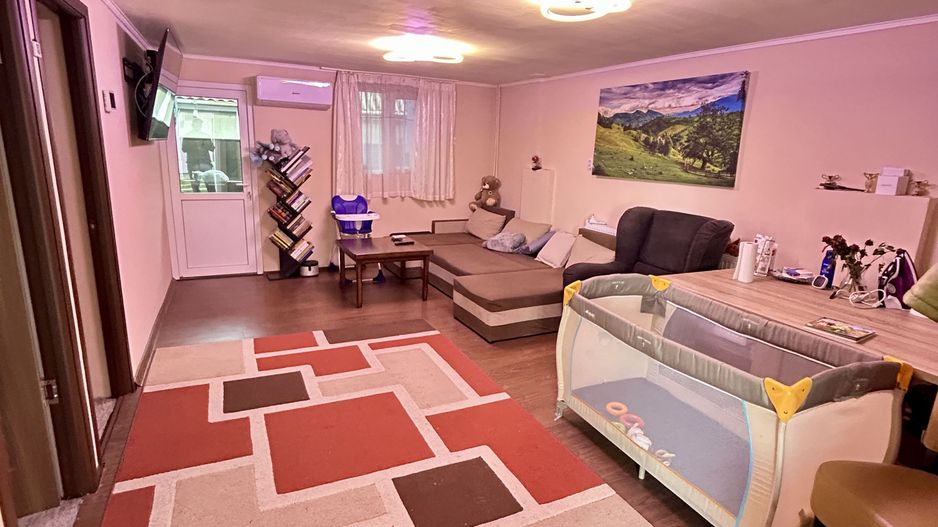 Casă 14 camere și 8000mp teren localitatea Sacădat - Poză 4