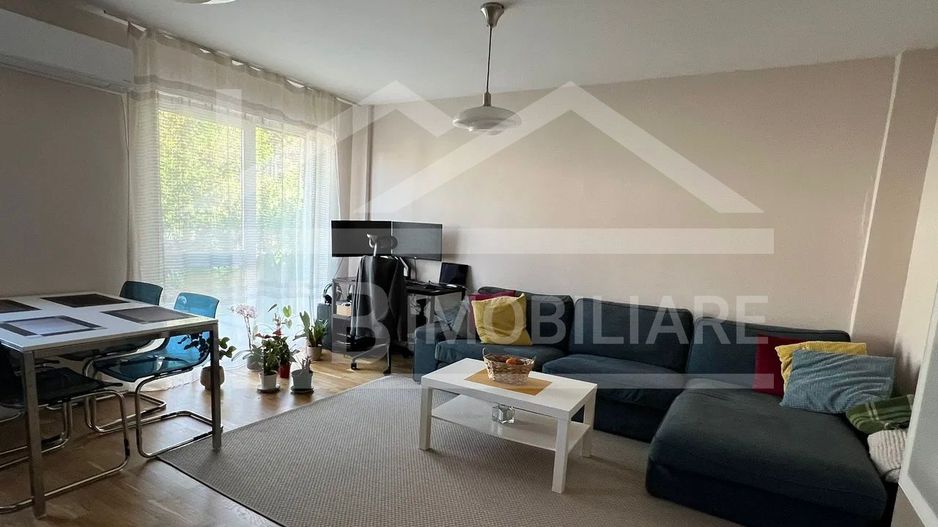 Apartament cu 2 camere, 55mp, Zona Central - Poză 1