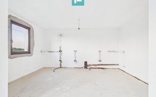 Casă individuală cu 6 camere în Sânandrei - Poză 4