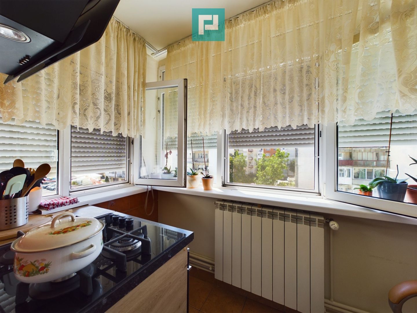 Apartament cu 3 camere în Alfa - Poză 7