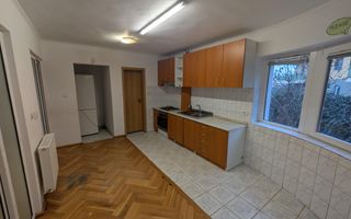 Casa/Spatiu de birou,Andrei Muresanu, 9 Camere,10 Parcari,Curte 2000mp - Poză 5