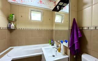 Apartament 3 camere, renovat, etaj 1, parcare - Gura Humorului - Poză 8