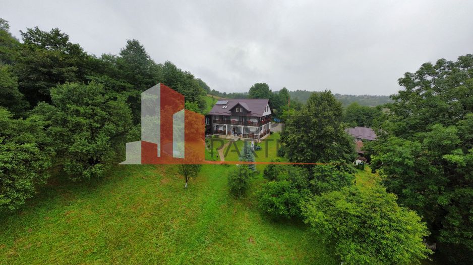 Vilă in Bran cu teren de 28.000 mp și priveliște spectaculoasa - Poză 40