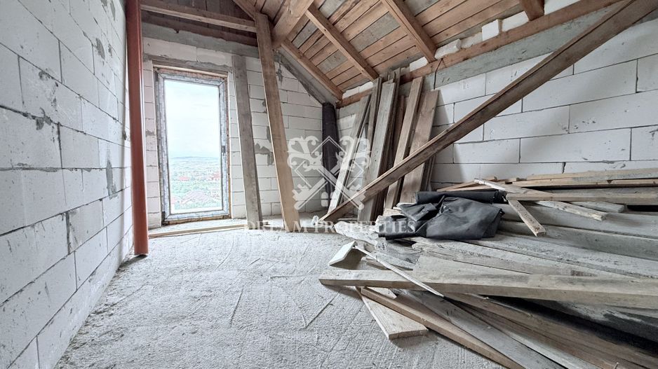 Casa individuala 5 camere, 2 bai, 120 mp, teren 300 mp, Sannicoara - Poză 16