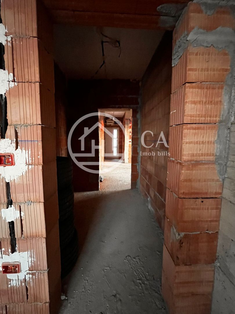 Casă de vânzare cu 4 camere in cartierul Bălcescu, Oradea - Poză 10