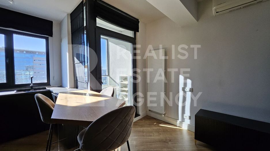 Chirie, apartament cu 3 camere în zona Pipera - Poză 1