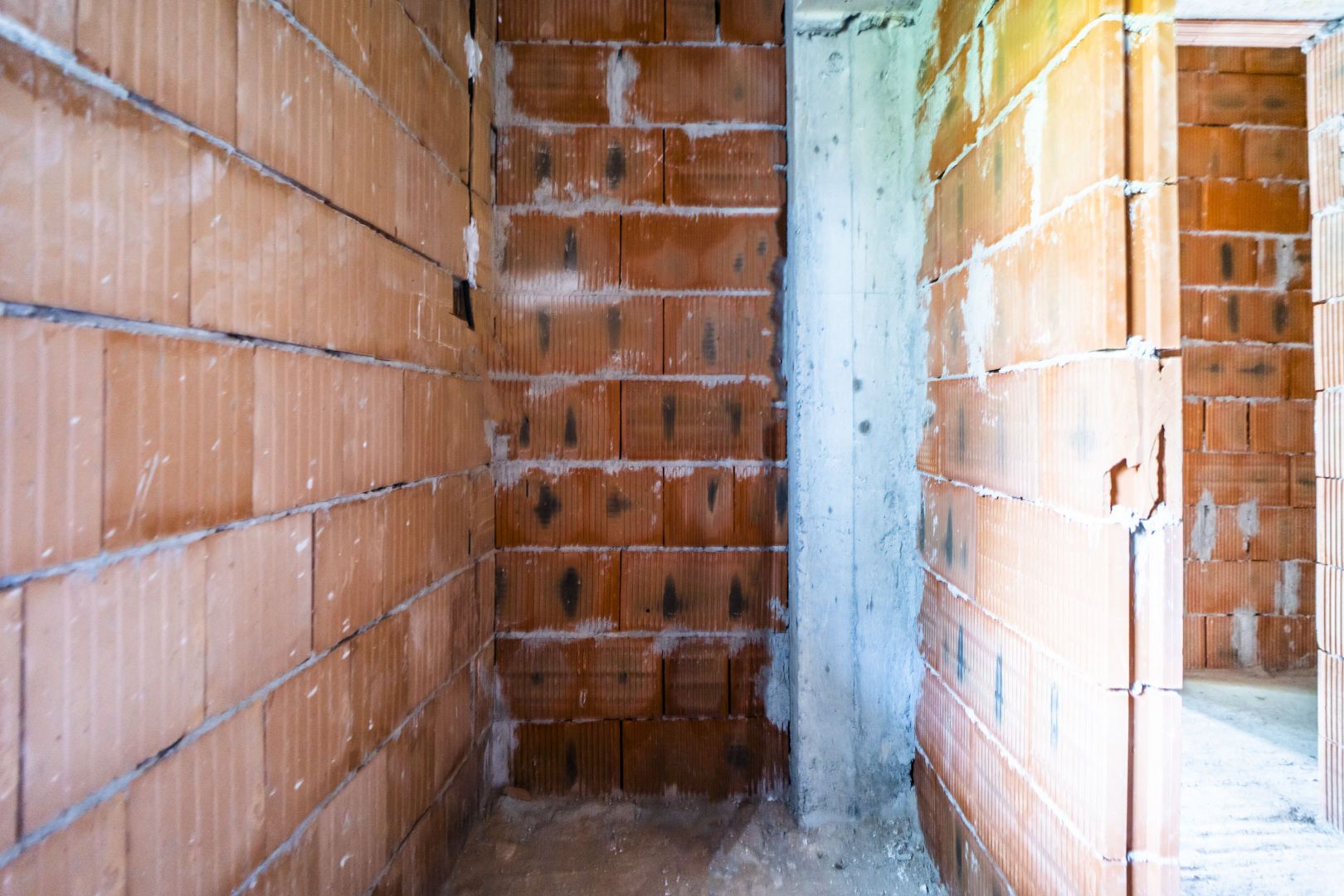Apartament 3 cam., 2 bai, 2 balc., bloc nou, finisat la cheie, centrala termica - Poză 11