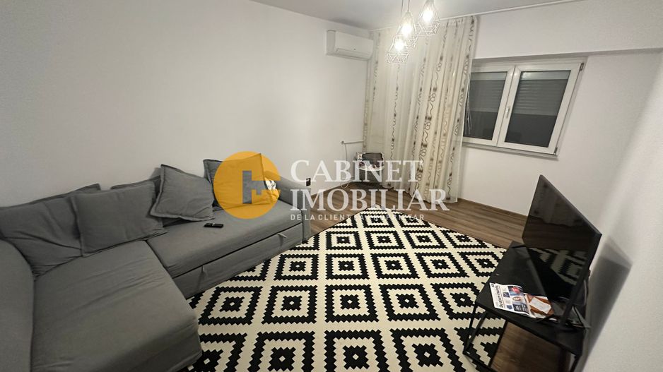 GARĂ - ARCU - 3 CAMERE DECOMANDAT - ETAJ INTERMEDIAR - Poză 1