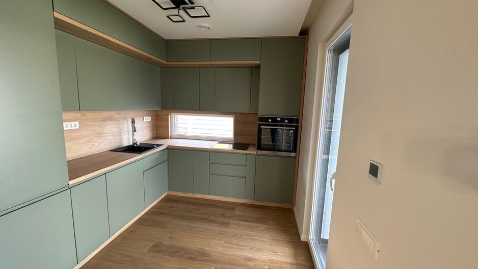 Duplex deosebit cu garaj și subsol - Poză 2