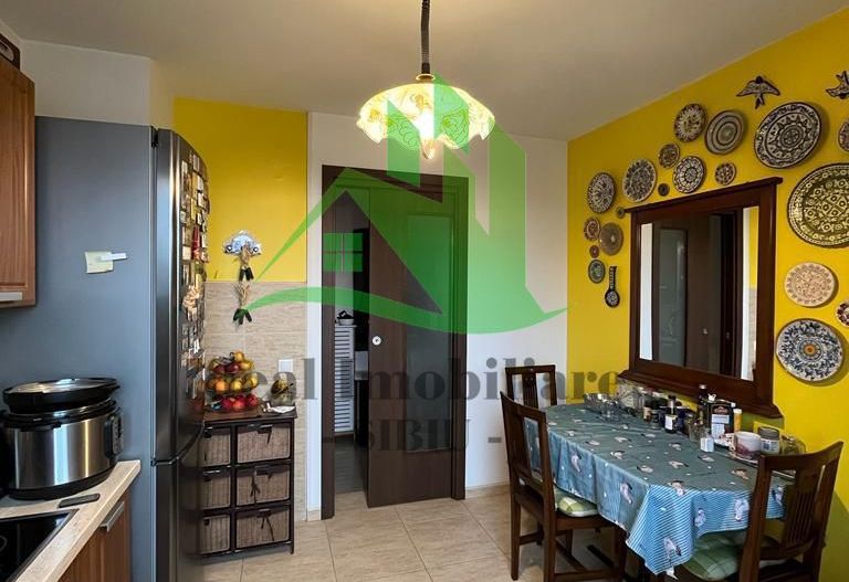Apartament Mobilat-Utilat cu 4 camere si balcon, piata Rahova - Poză 18