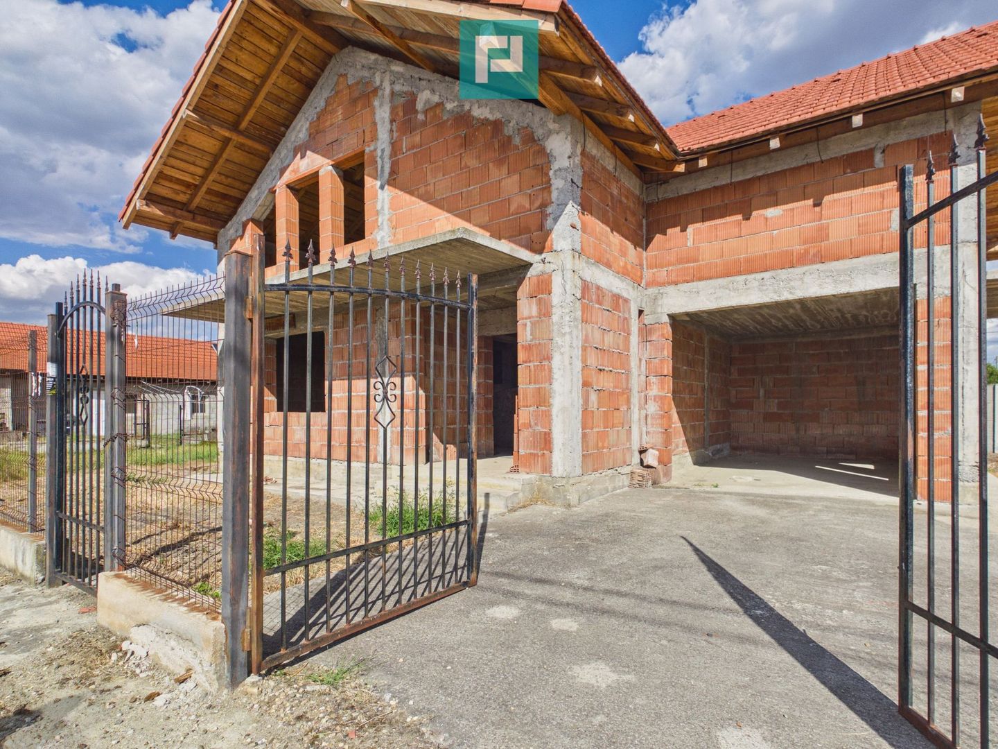 Casă Individuală P+M, în Bacova - Poză 1